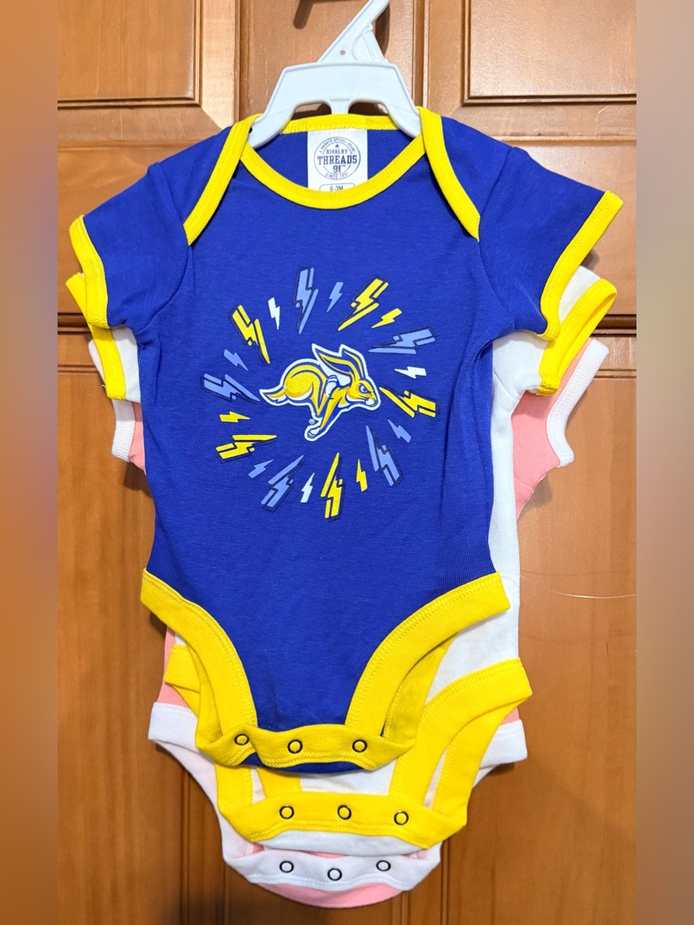 Rivalry Threads South Dakota State Jackrabbits 3 Pc Infant Bodysuit Set, NWOT